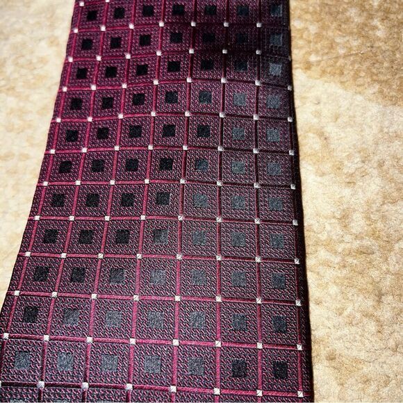 Valerio Gareti tie  - Picture 2 of 3